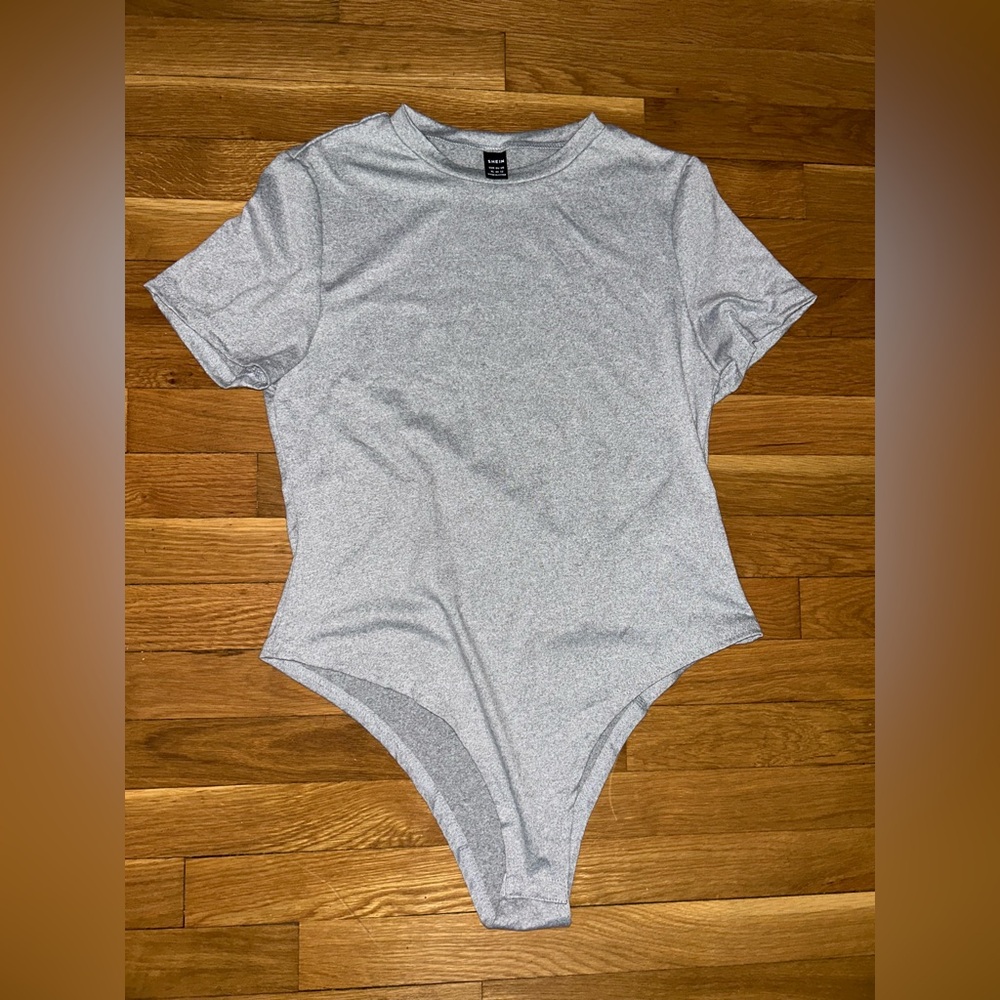 Used SHEIN Heather Gray one-piece Top with snap closure so the bottom
Size XL